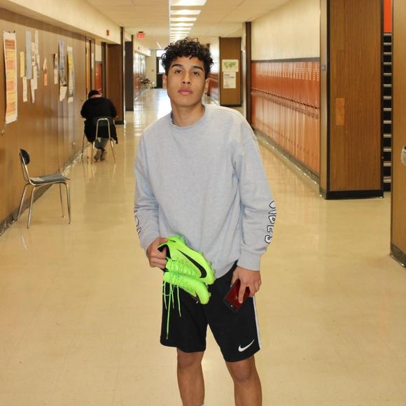 Meet your Posher, Luis - Picture 1 of 1